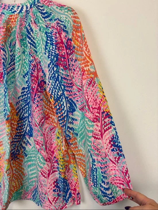Lilly Pulitzer Popover Electric Feel 100% Silk Long Sleeve Elsa Blouse Medium - Picture 9 of 9
